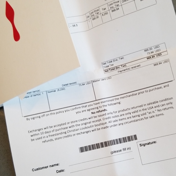 Christian Louboutin - Picture 4 of 5